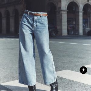 Zara NWT cropped high rise jeans sz 2 New